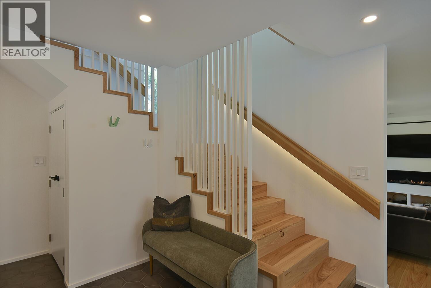 13248 PORTERS ROAD, Madeira Park