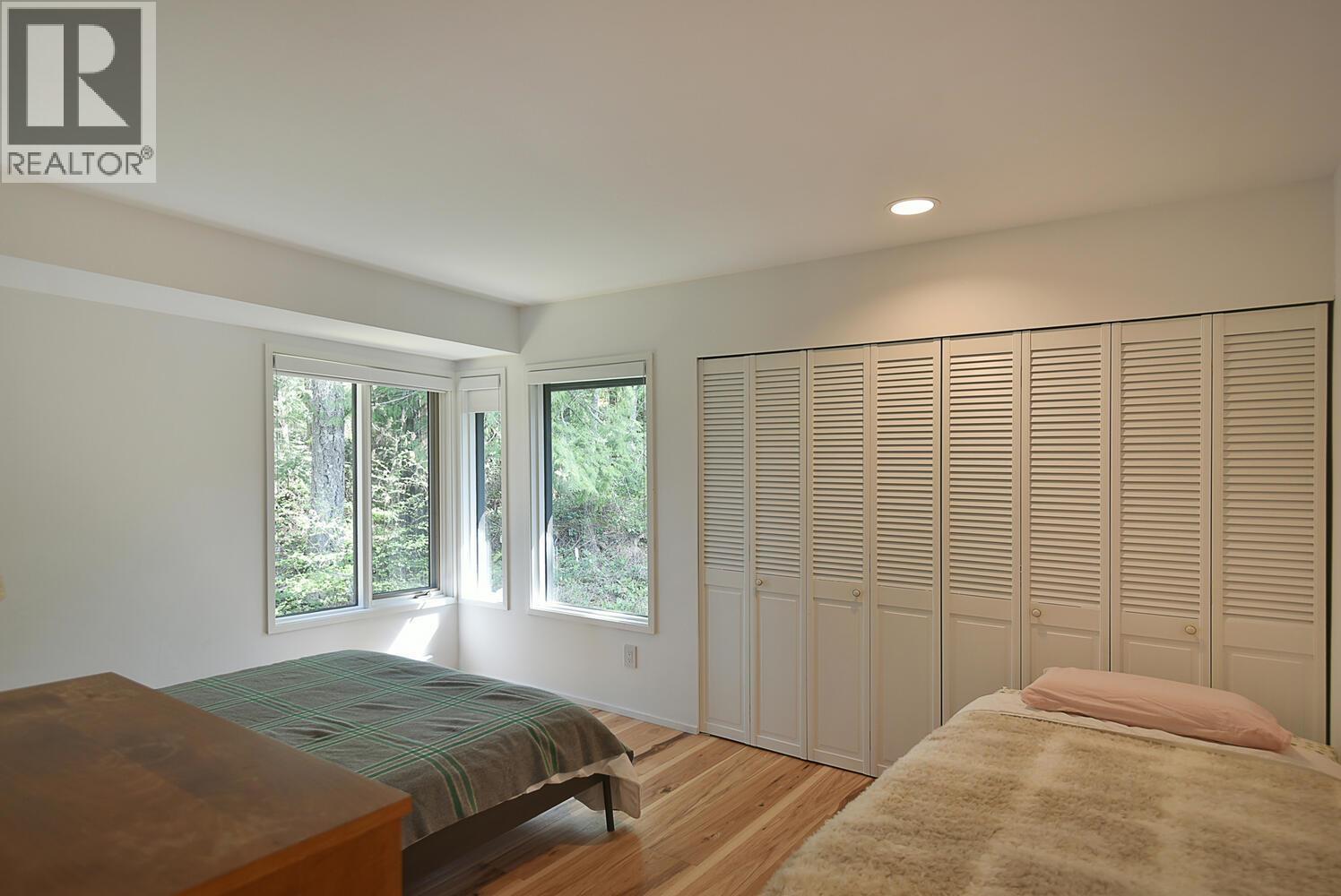 13248 PORTERS ROAD, Madeira Park