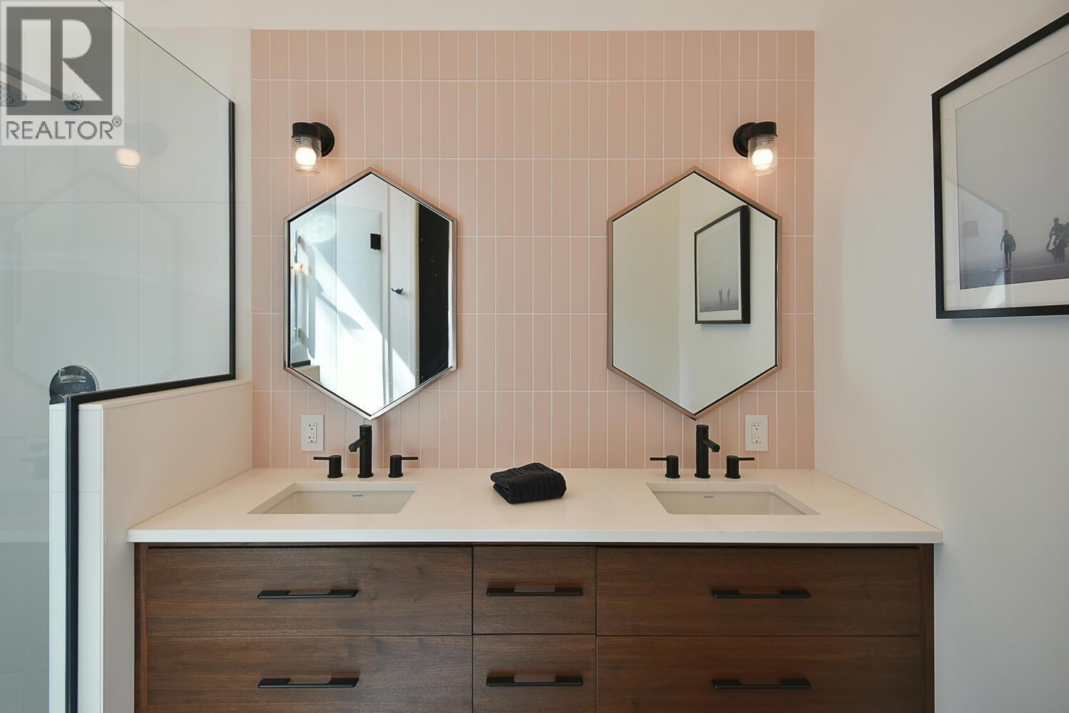 13248 PORTERS ROAD, Madeira Park