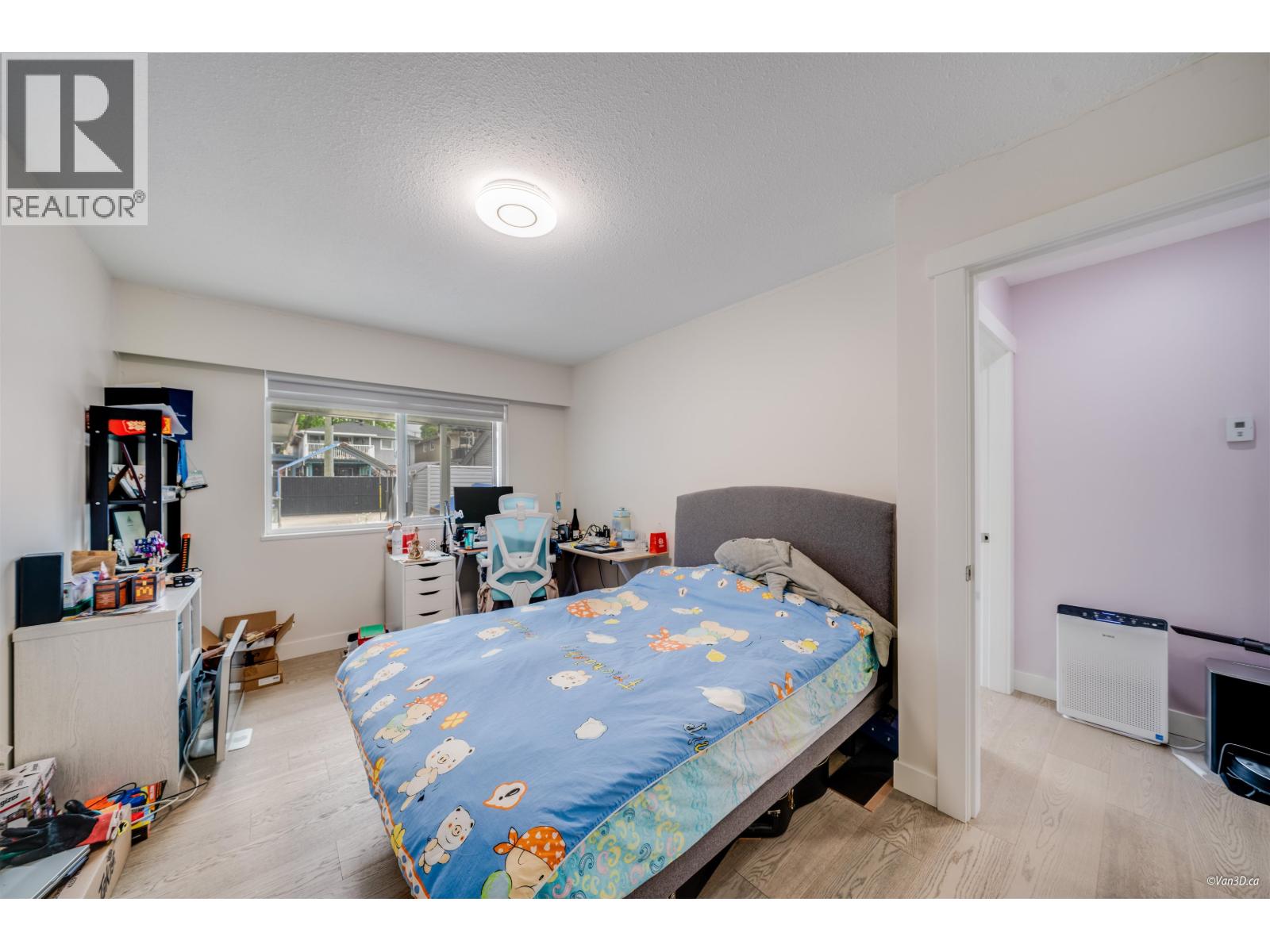 3881 NAPIER STREET, Burnaby