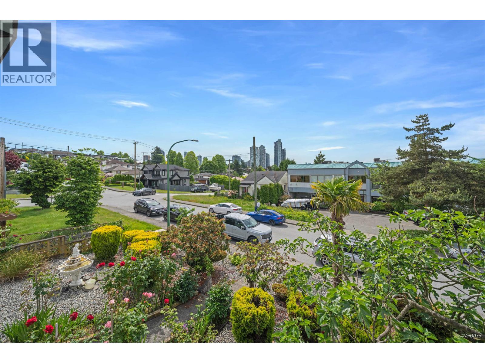 3881 NAPIER STREET, Burnaby