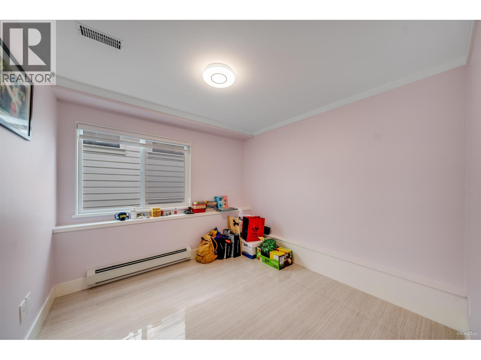 3881 NAPIER STREET, Burnaby