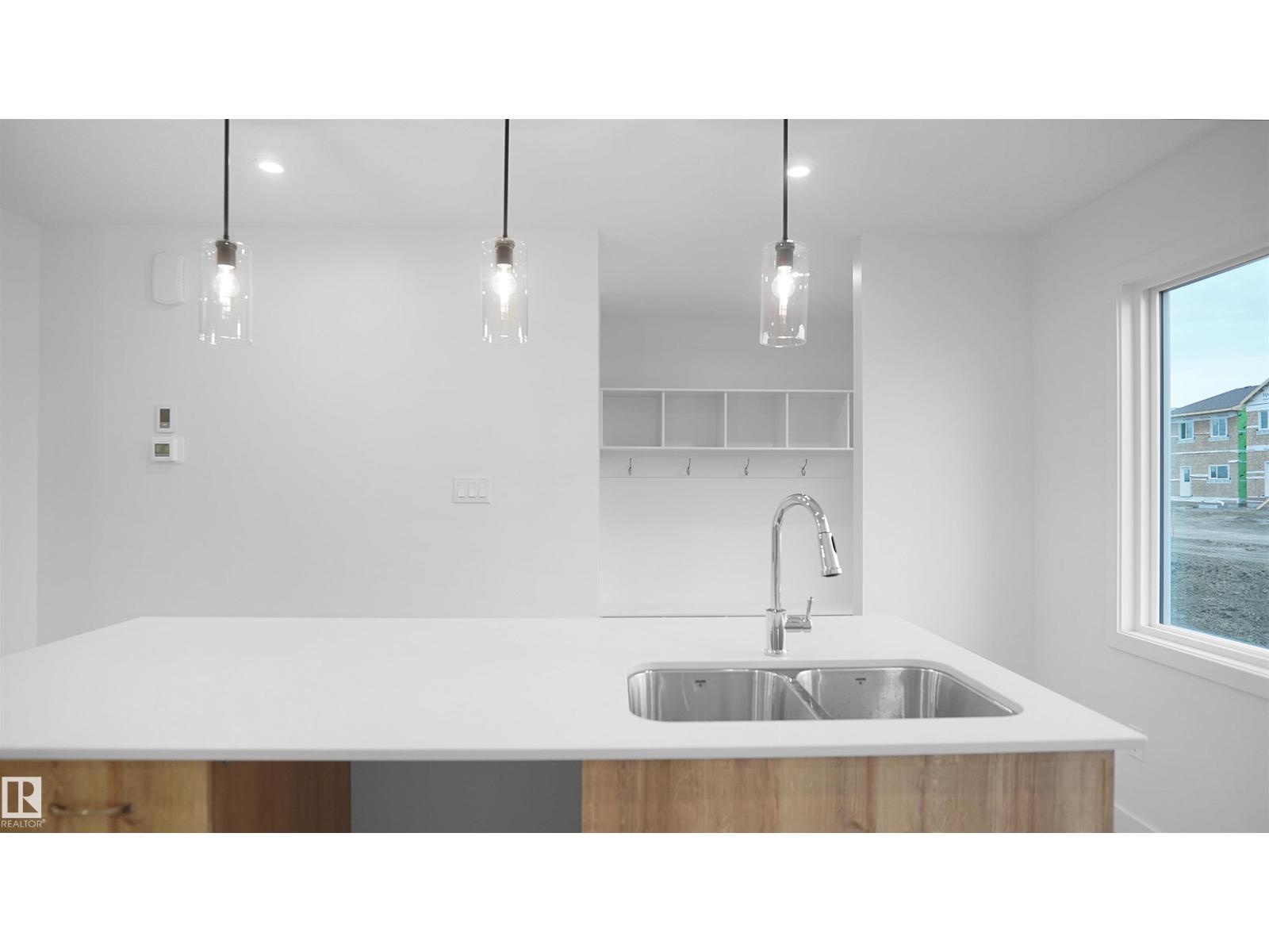 20827 16 AV NW, Edmonton