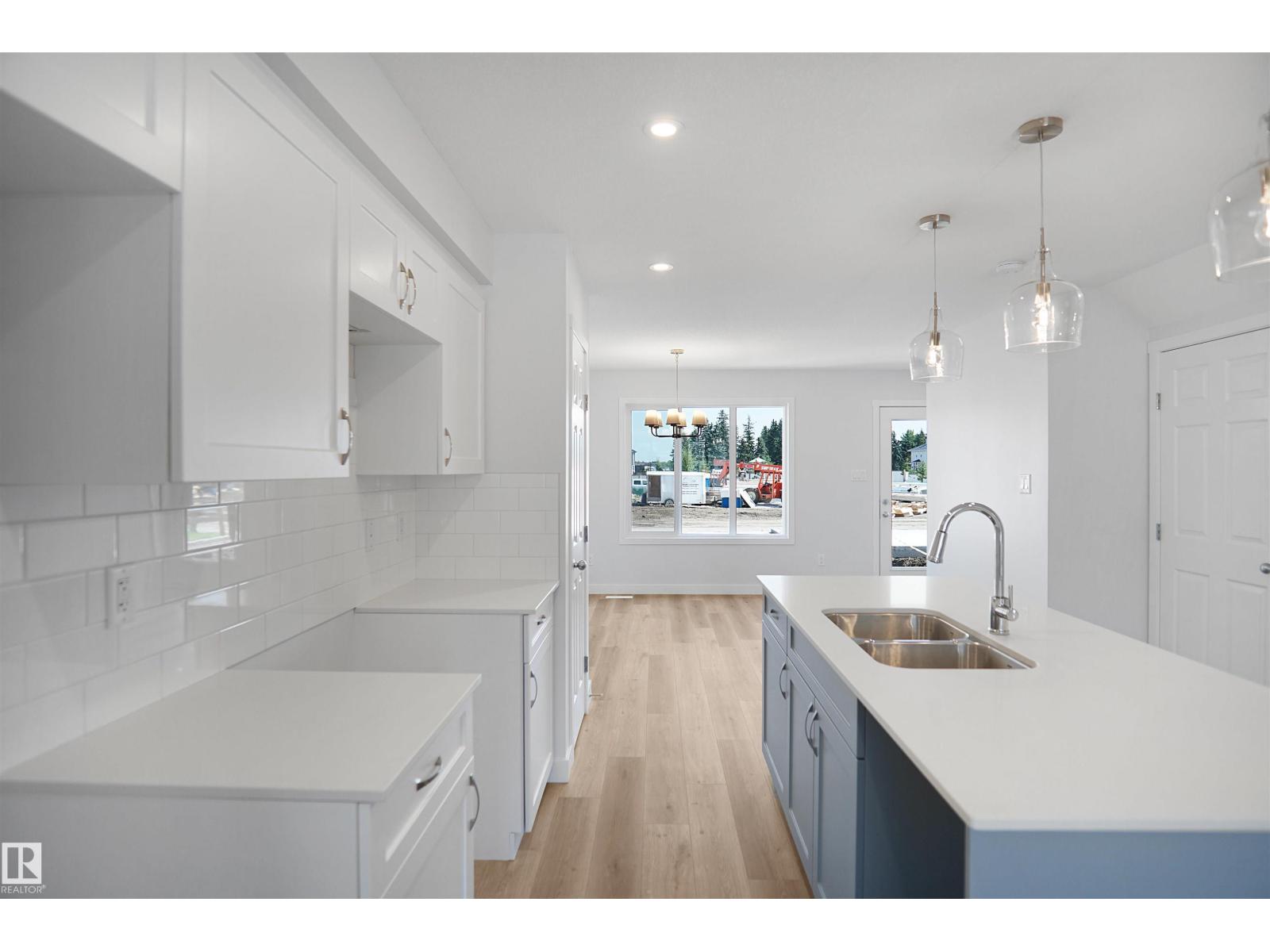 20831 16 AV NW, Edmonton