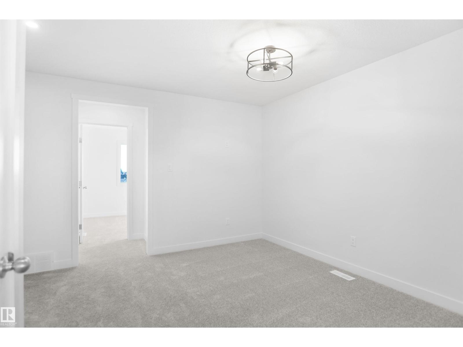 20904 16 AV NW, Edmonton