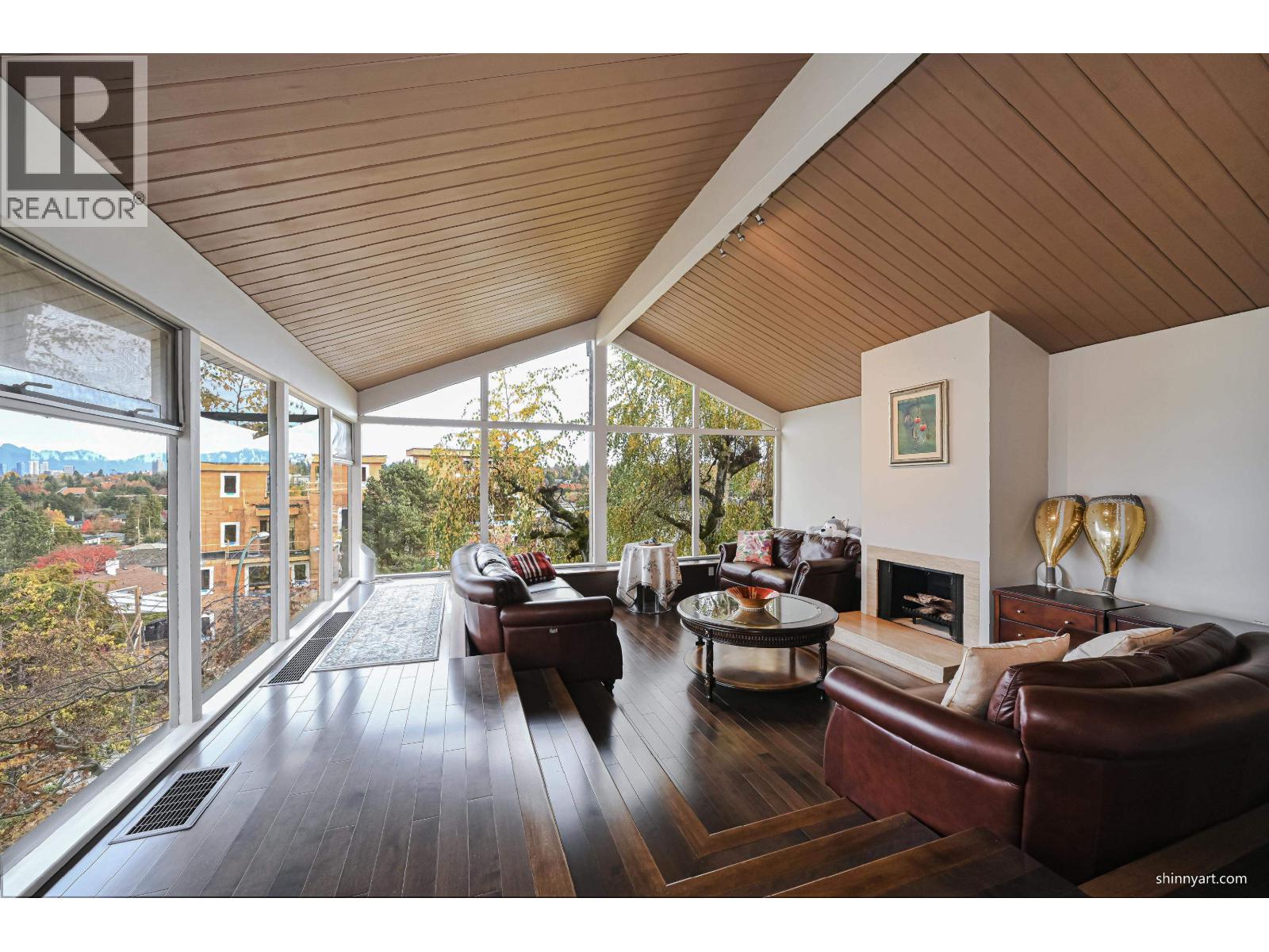 4729 PATON STREET, Vancouver