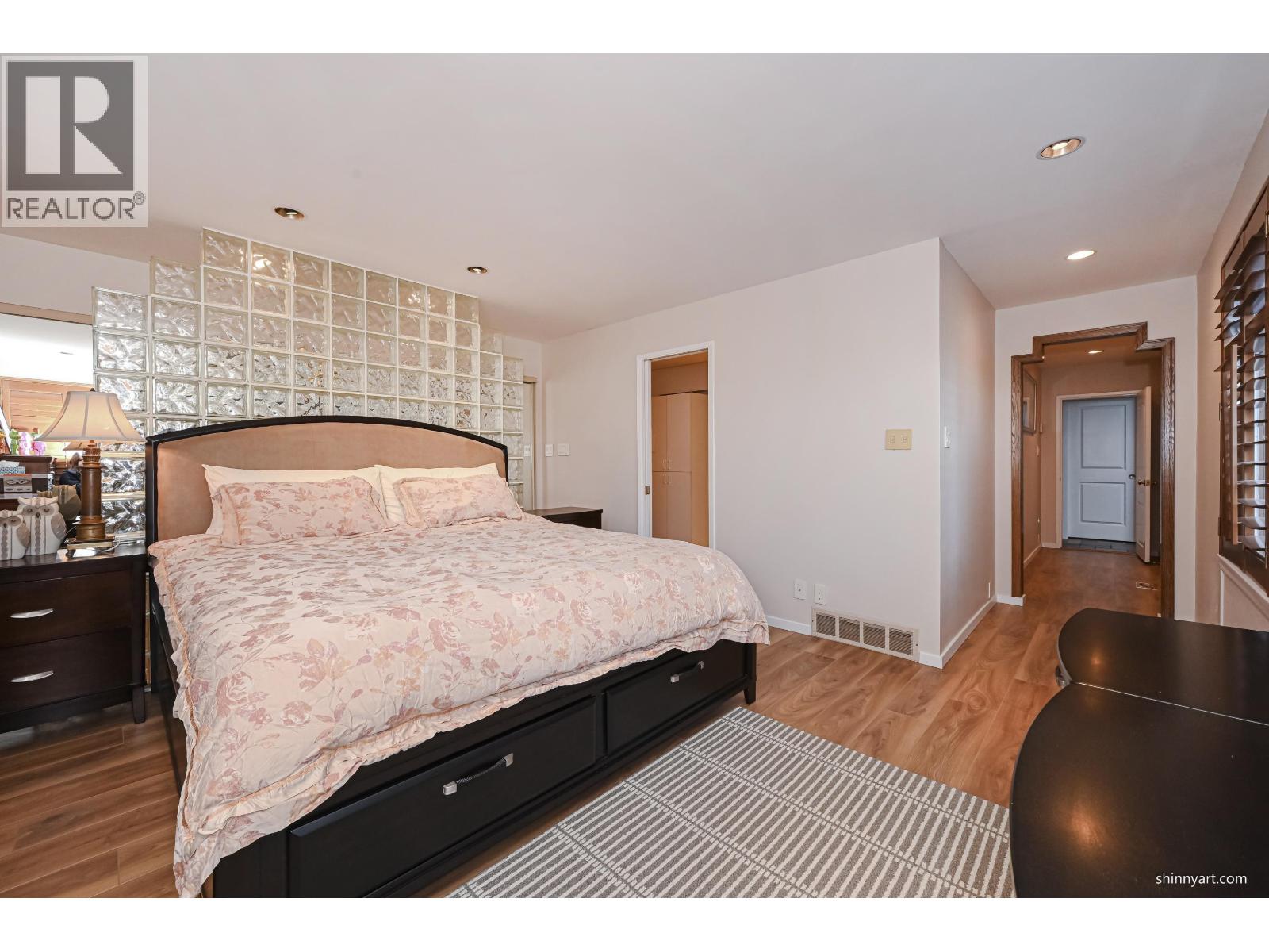 4729 PATON STREET, Vancouver