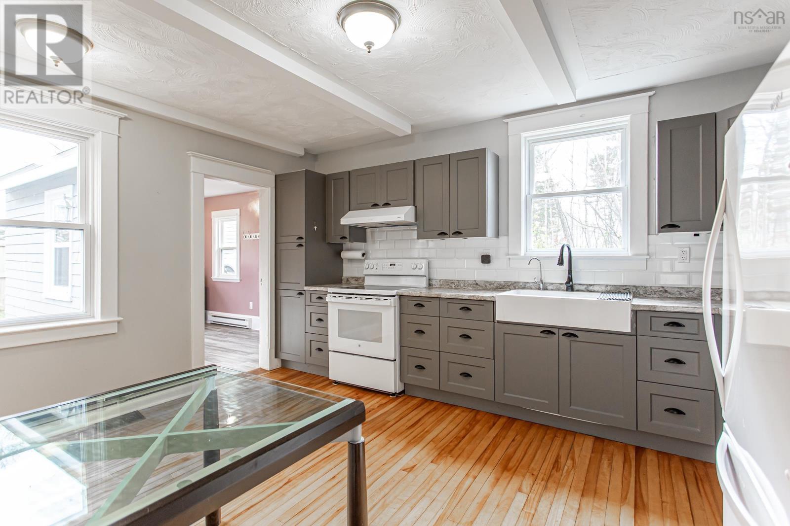 Property 15 of 27 of 2782 Highway 362