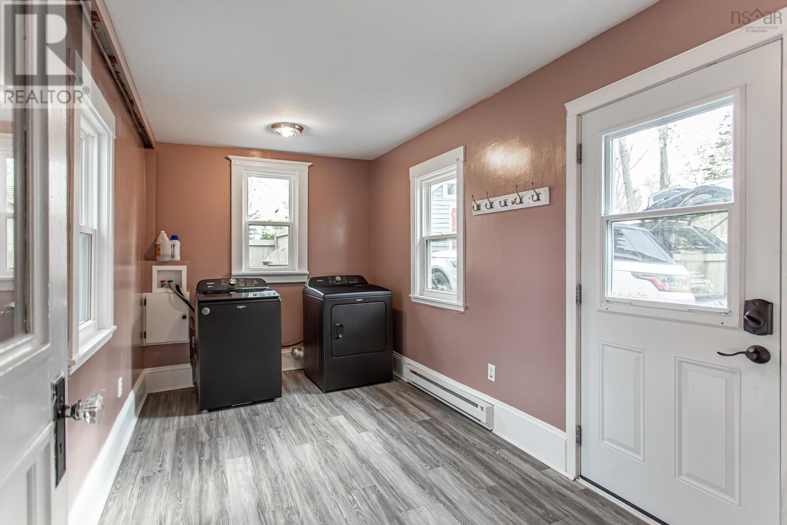 Property 22 of 27 of 2782 Highway 362