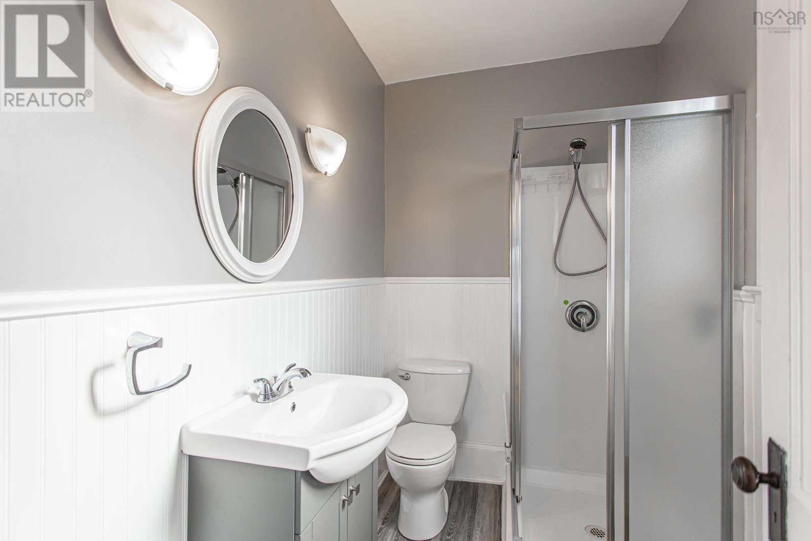 Property 21 of 27 of 2782 Highway 362