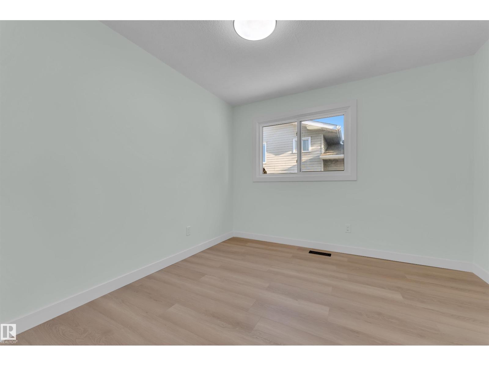 3808 17A AV NW, Edmonton