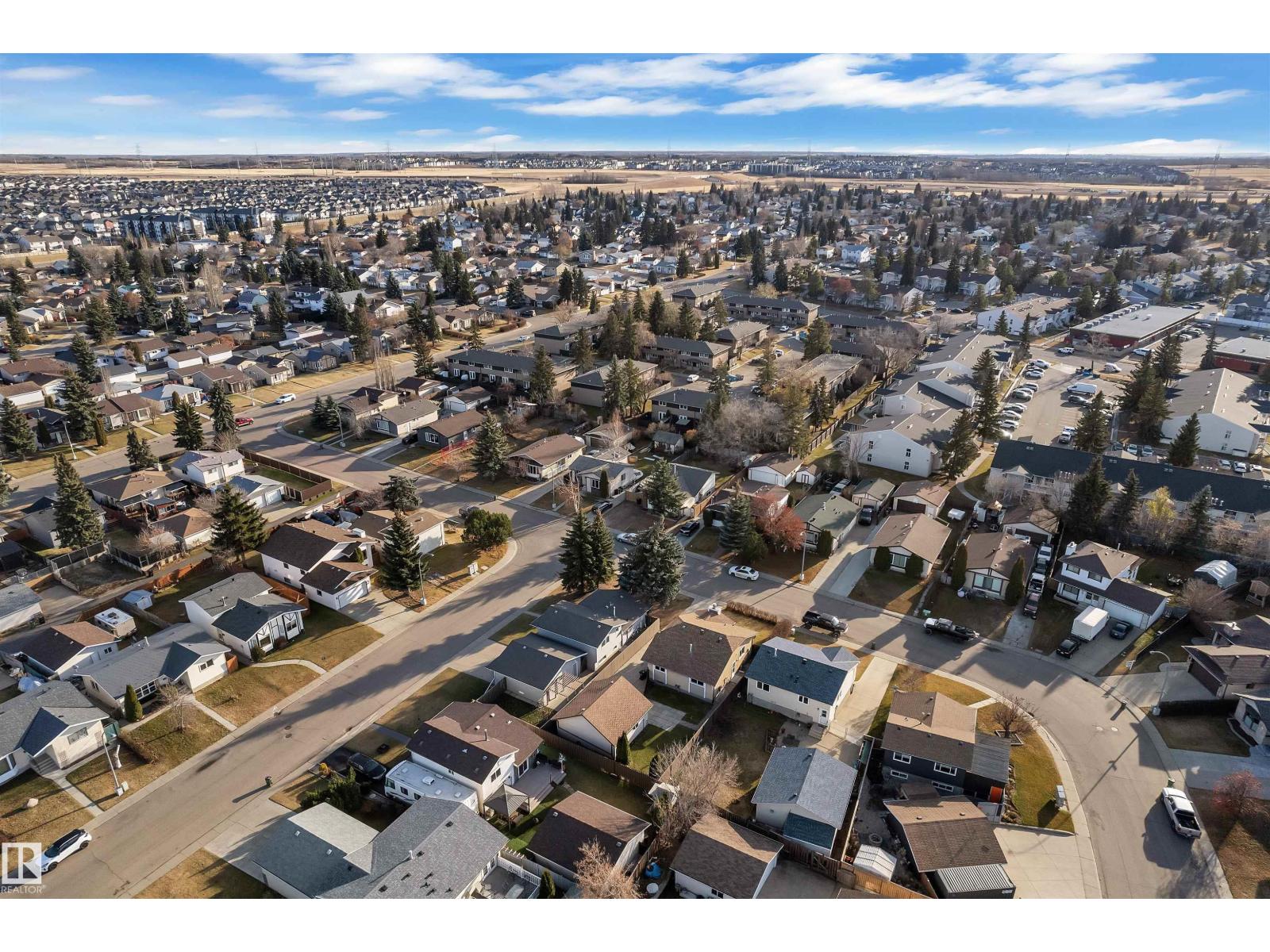 3808 17A AV NW, Edmonton