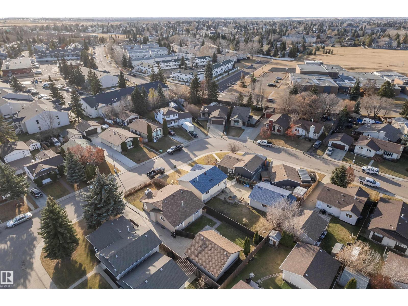 3808 17A AV NW, Edmonton