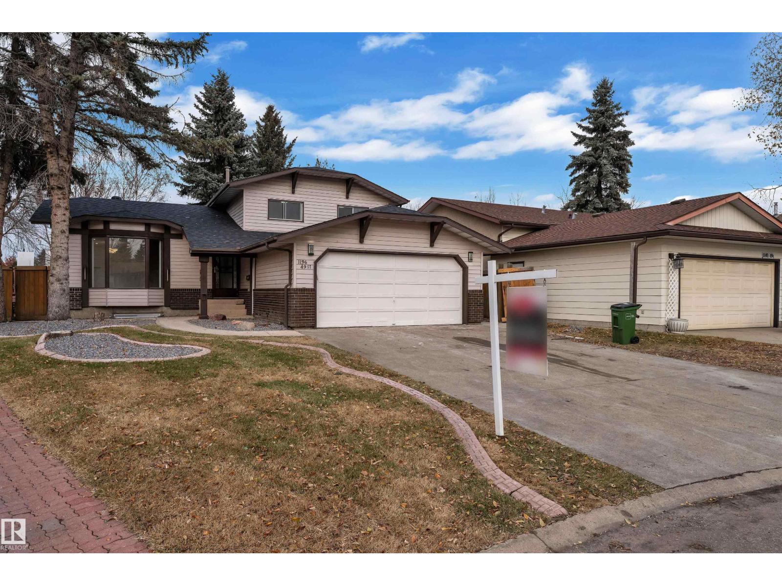 1136 49 ST NW, Edmonton