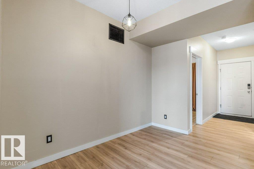 #114 10518 113 ST NW, Edmonton