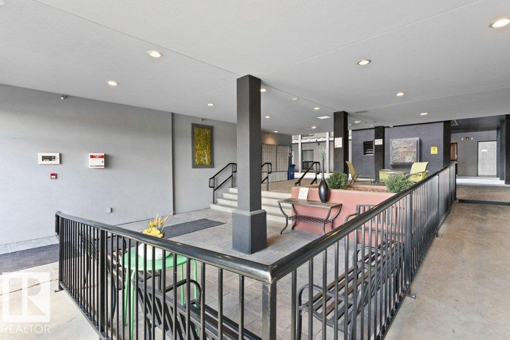 #114 10518 113 ST NW, Edmonton