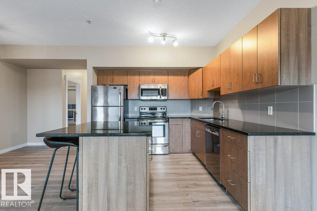 #114 10518 113 ST NW, Edmonton