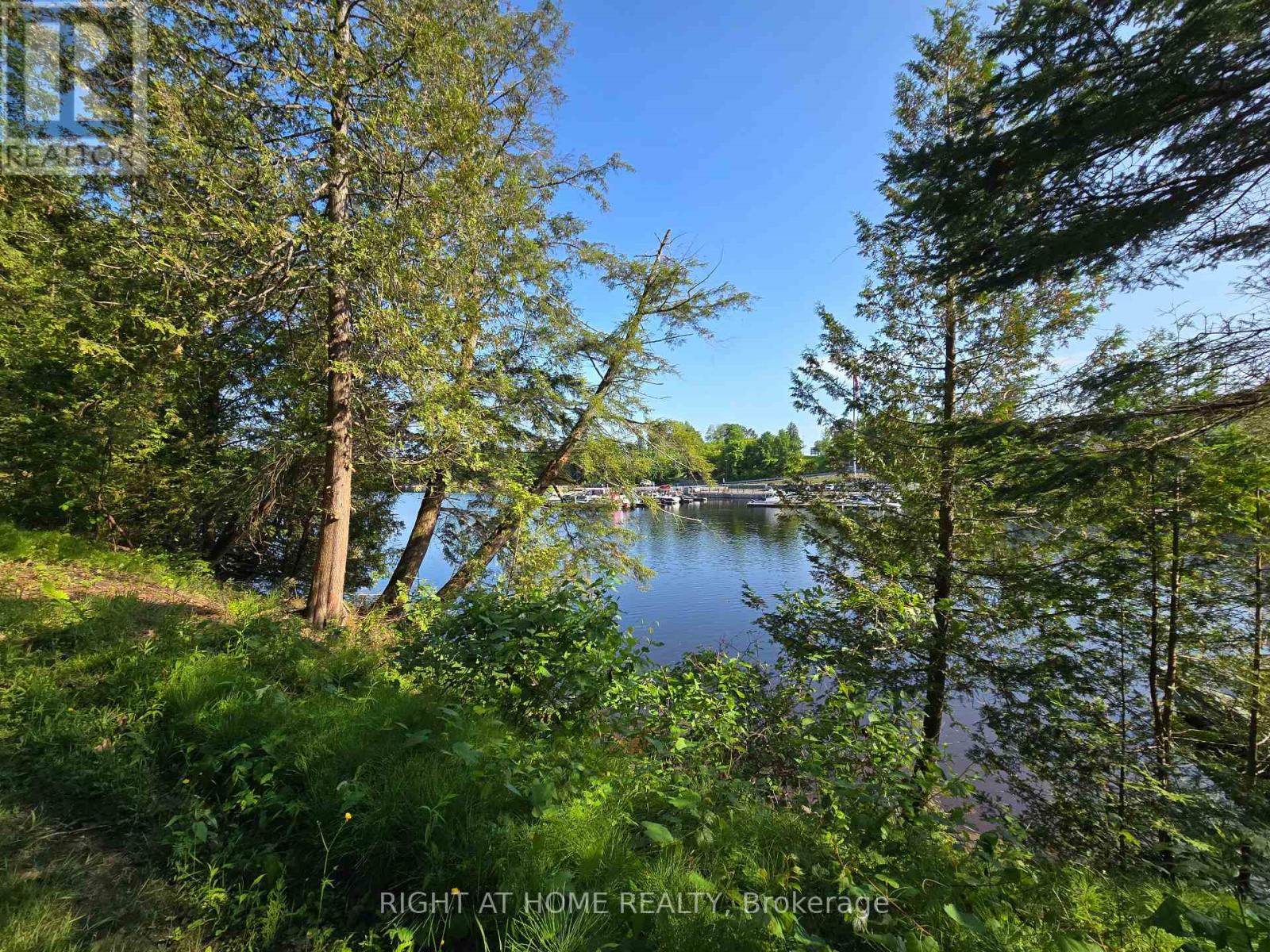6 BAY VIEW COURT - 4