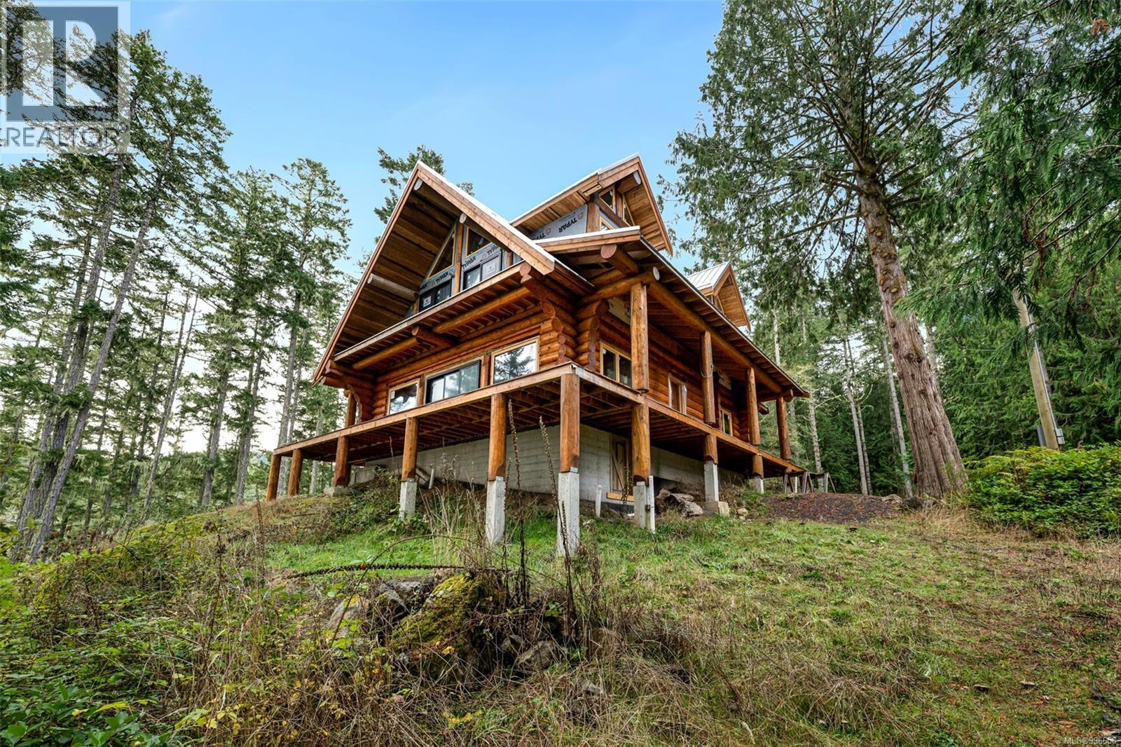 998 Gillespie Rd, Sooke