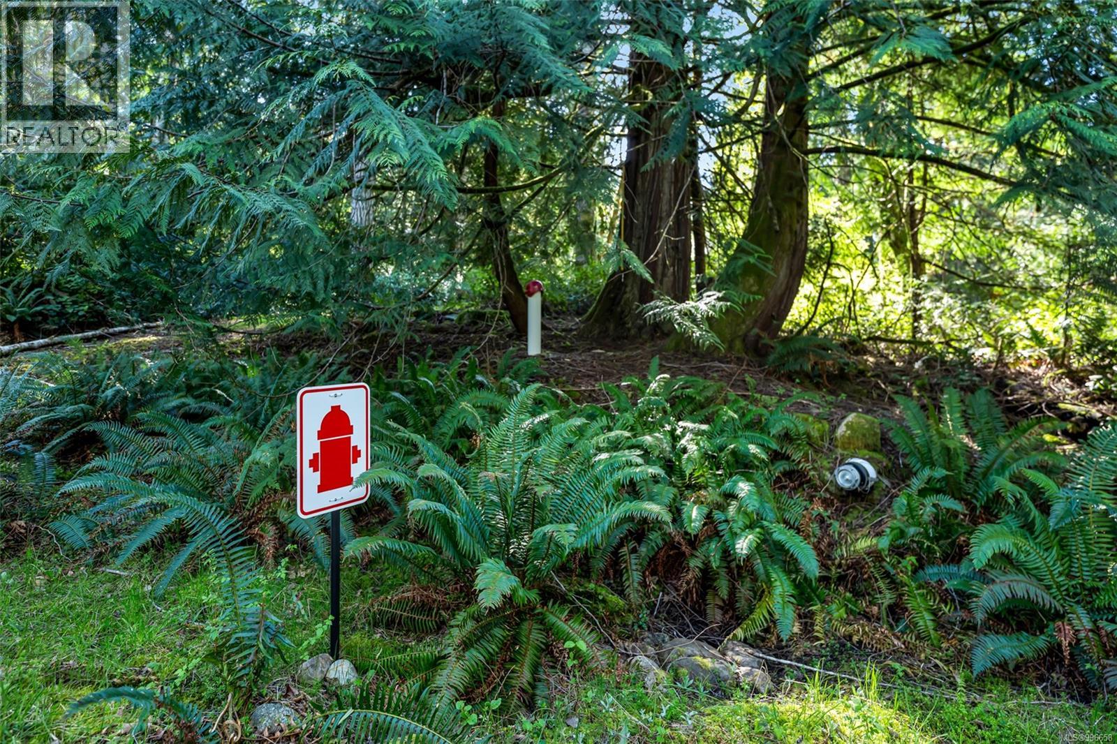 998 Gillespie Rd, Sooke