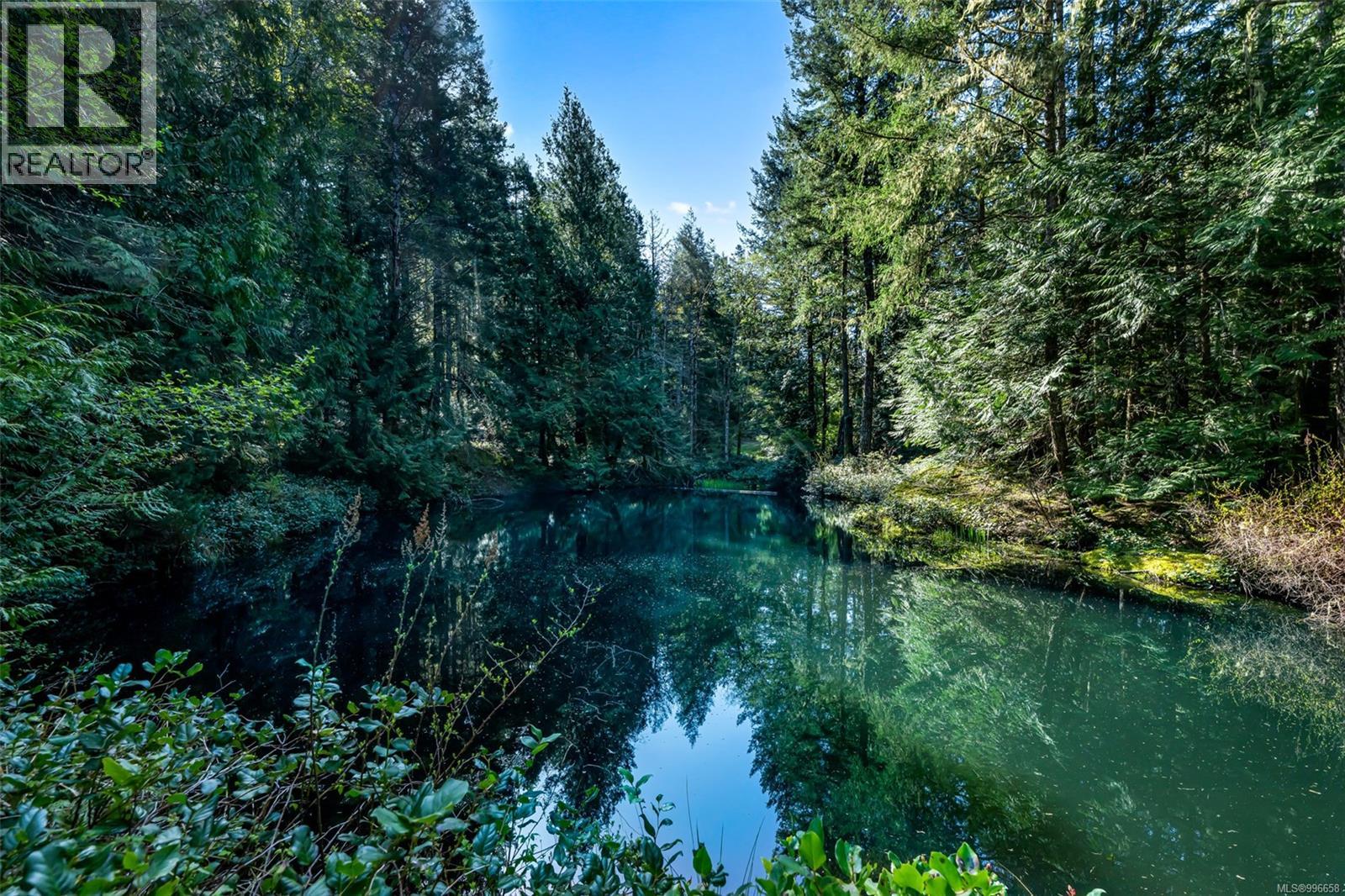 998 Gillespie Rd, Sooke