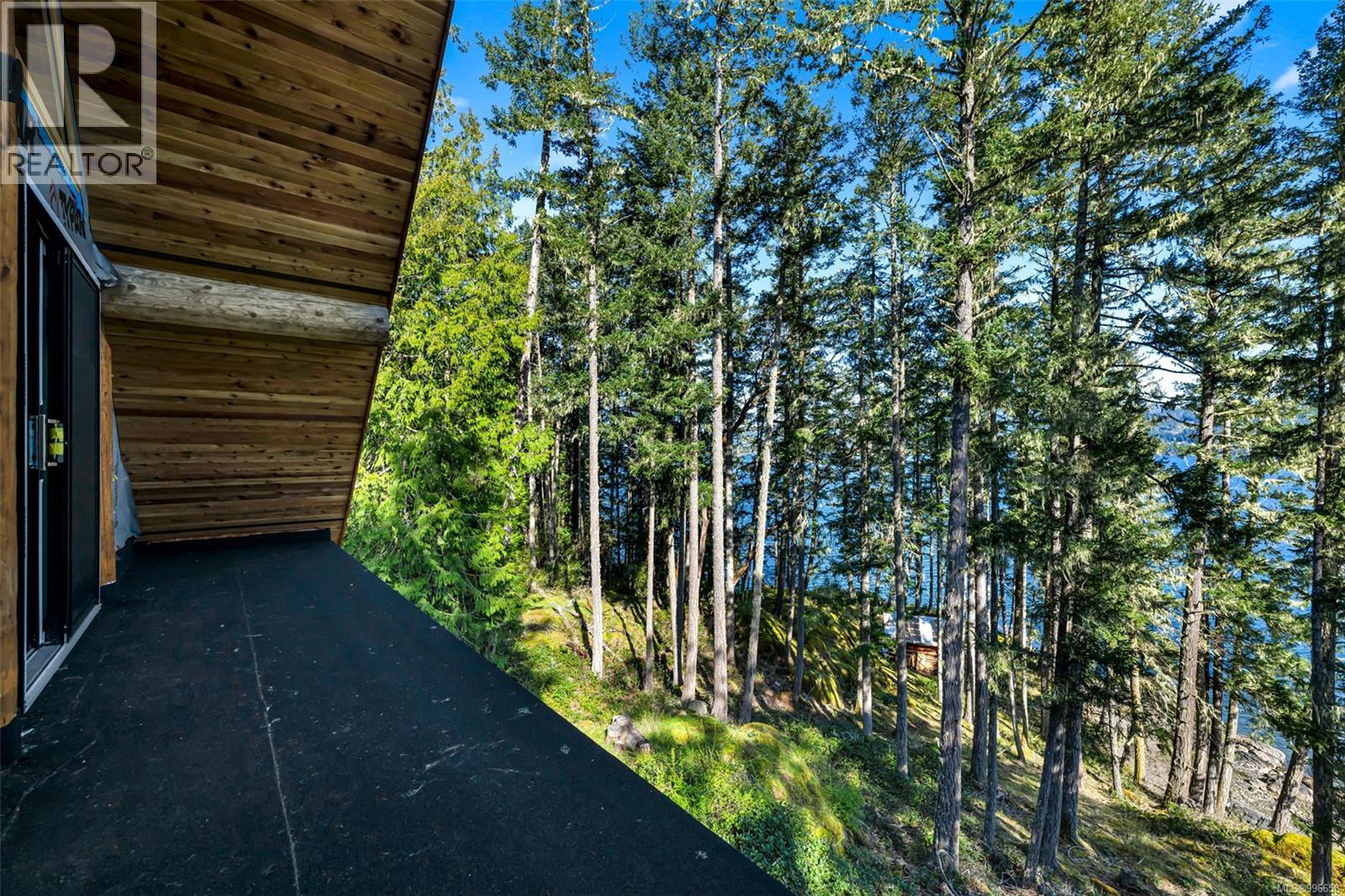 998 Gillespie Rd, Sooke