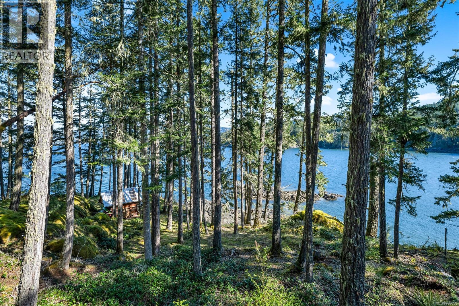 998 Gillespie Rd, Sooke
