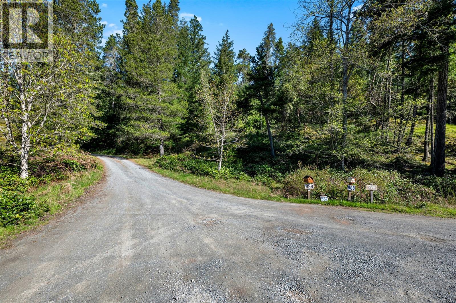 998 Gillespie Rd, Sooke