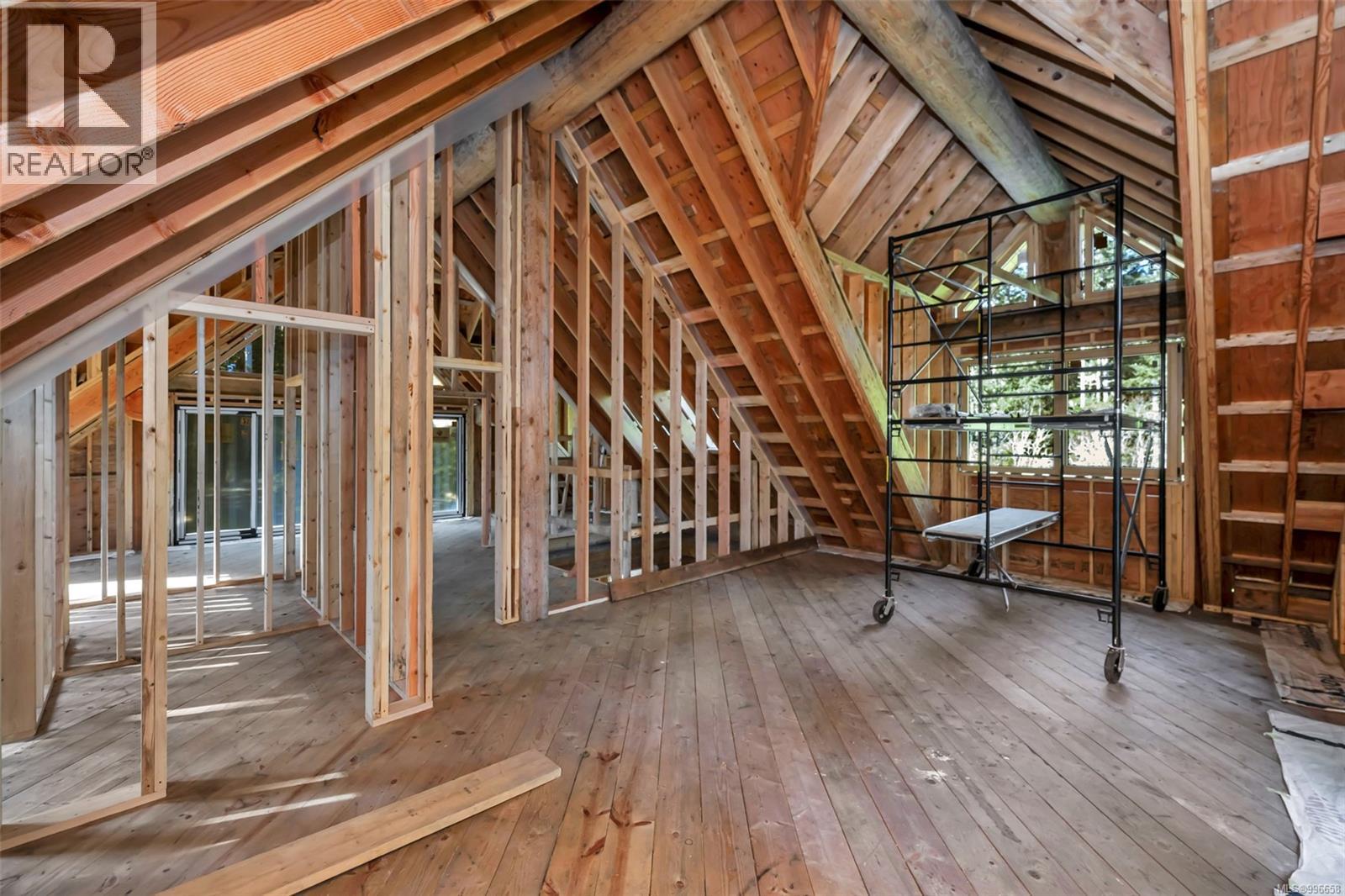 998 Gillespie Rd, Sooke