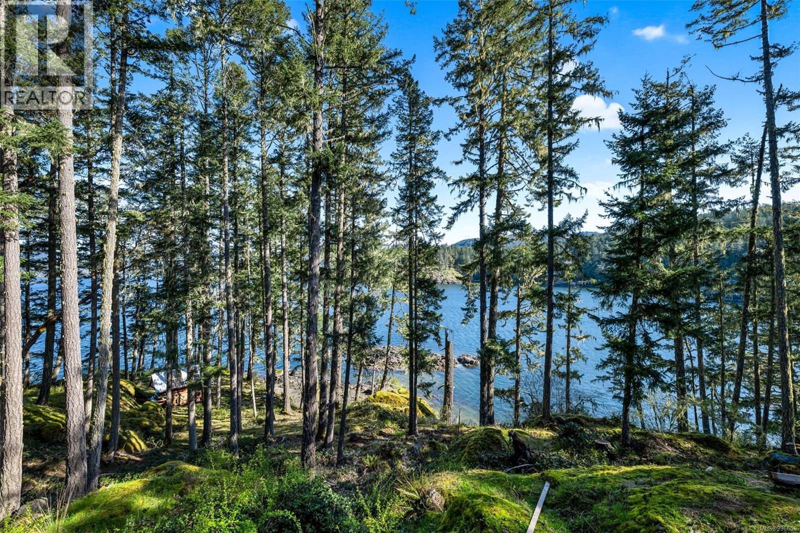 998 Gillespie Rd, Sooke