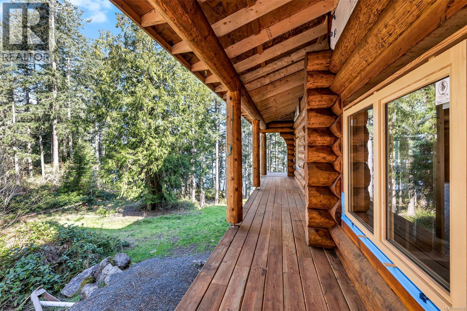 998 Gillespie Rd, Sooke