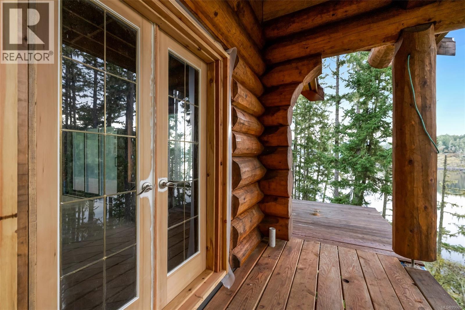 998 Gillespie Rd, Sooke