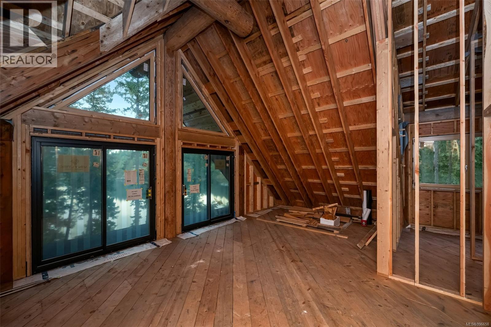 998 Gillespie Rd, Sooke