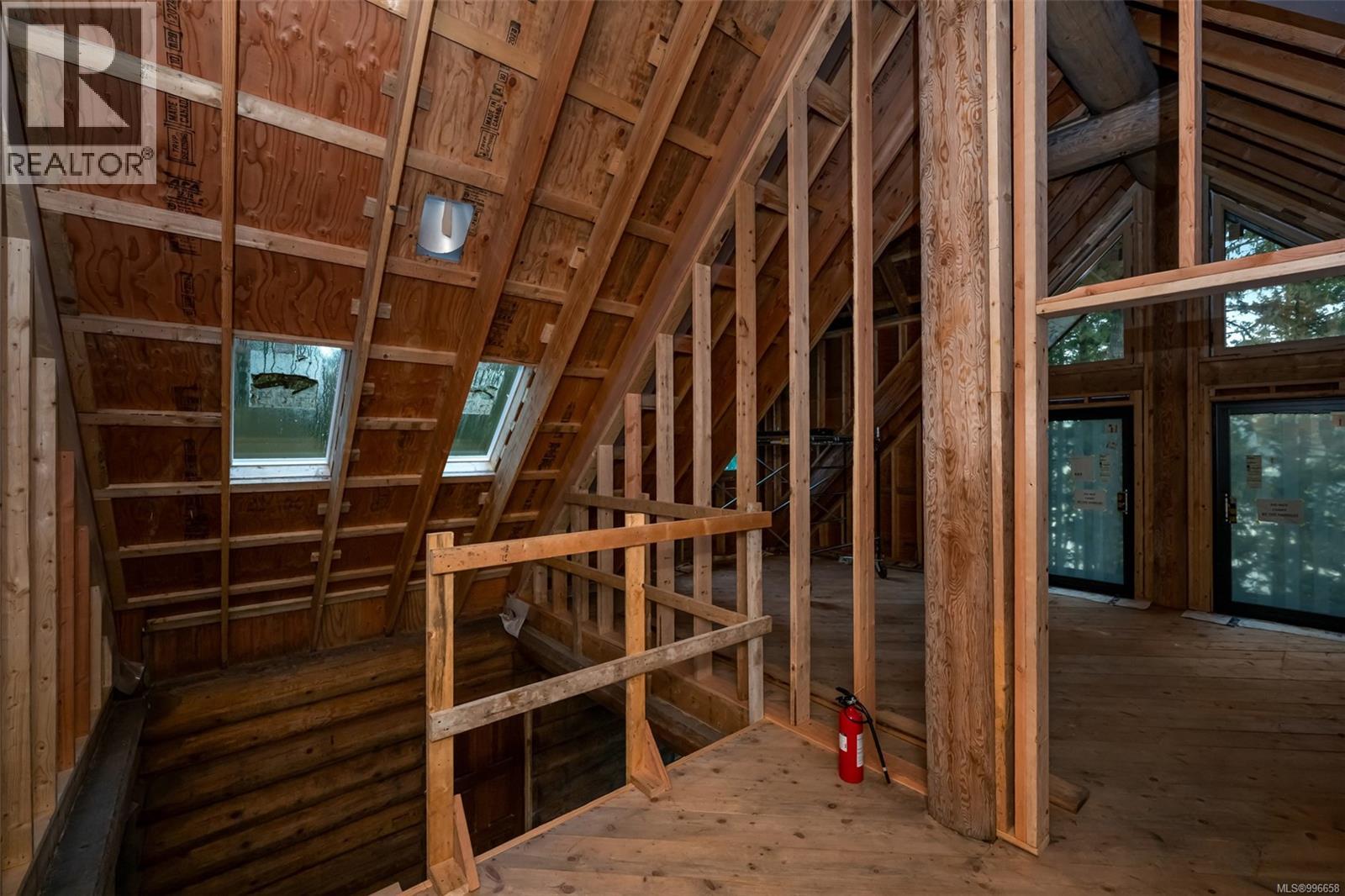 998 Gillespie Rd, Sooke