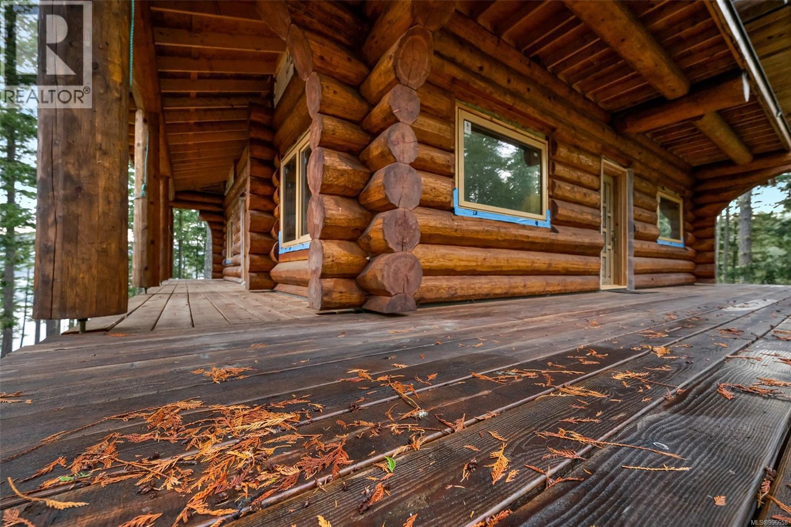 998 Gillespie Rd, Sooke