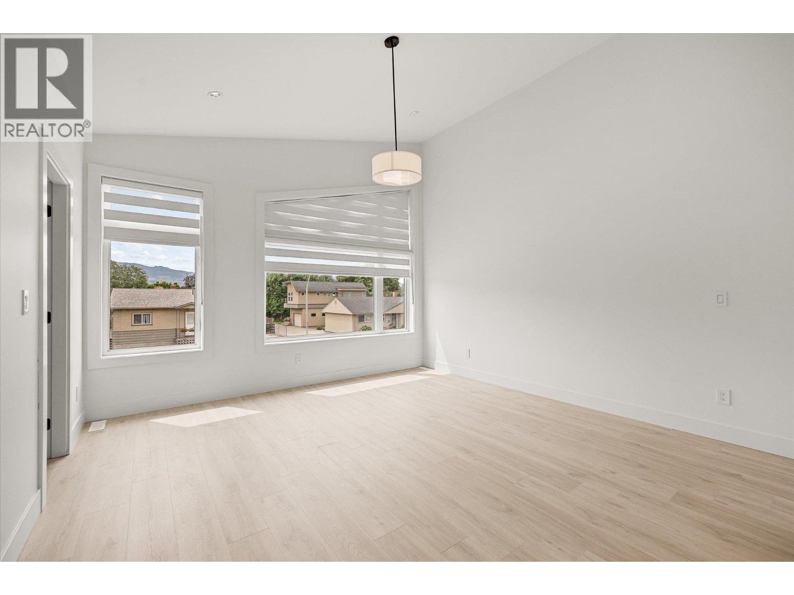 1 840 Grenfell Avenue, Kelowna