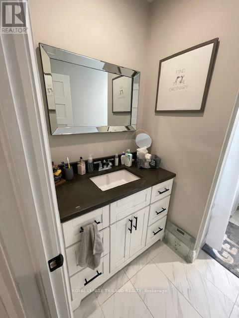 221 HIGHVIEW DRIVE - 19