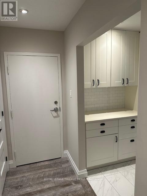 221 HIGHVIEW DRIVE - 31