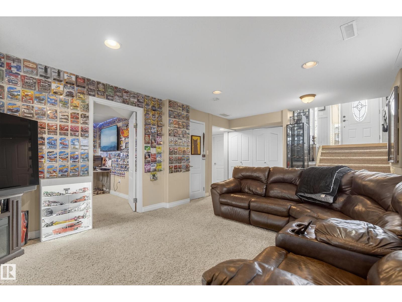 3203 49 ST, Beaumont