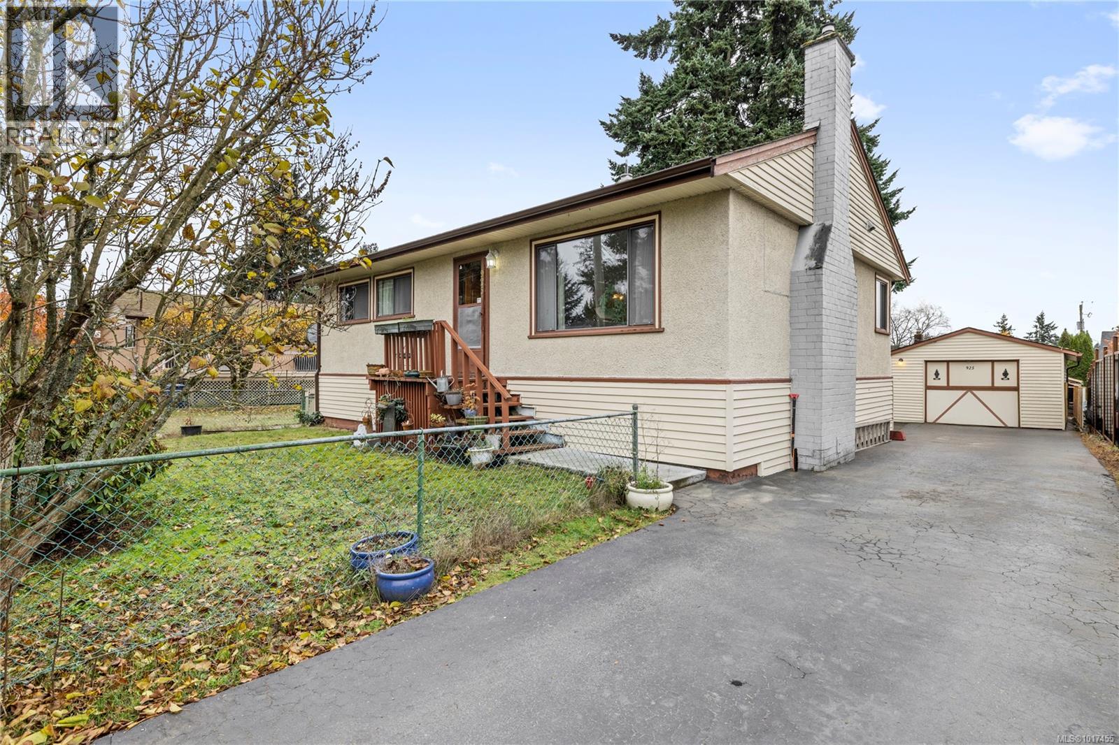 925 St. Andrews St, Nanaimo