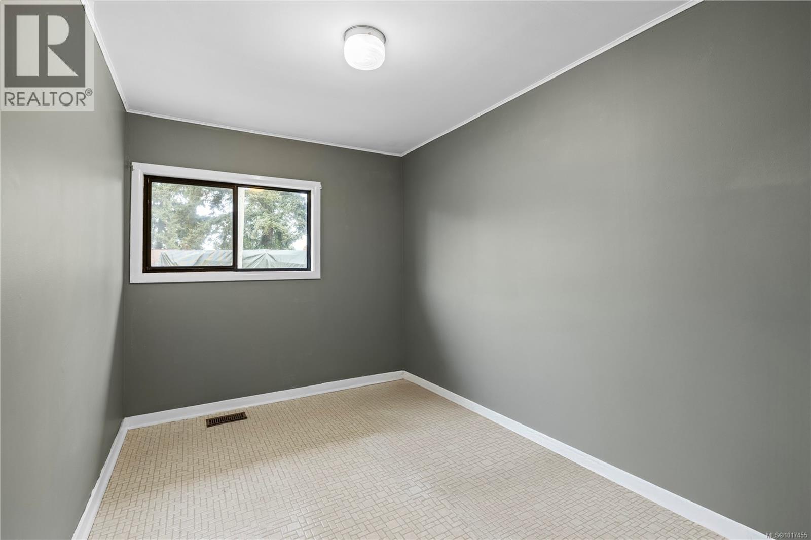 925 St. Andrews St, Nanaimo