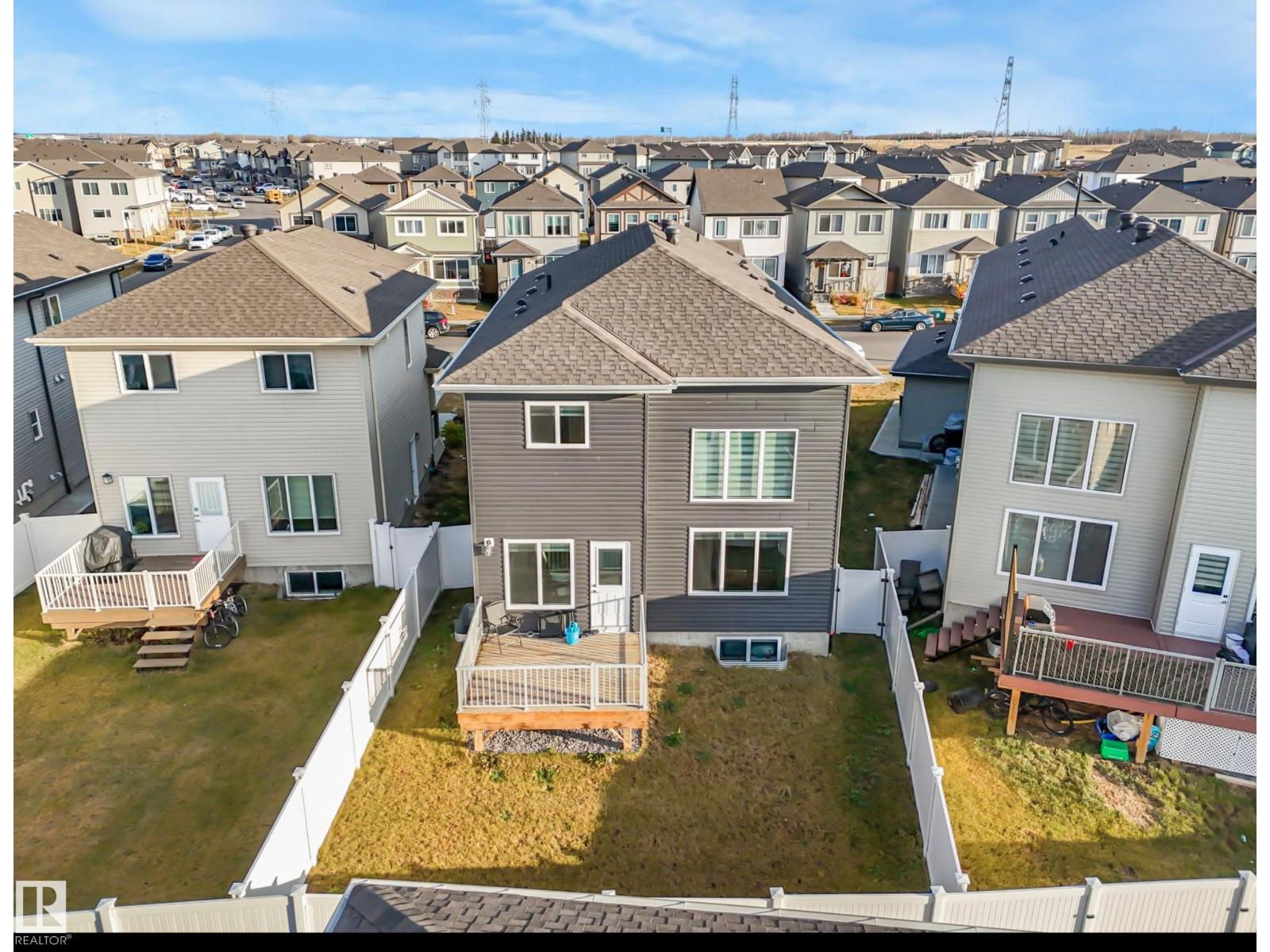 2412 14 AV NW, Edmonton