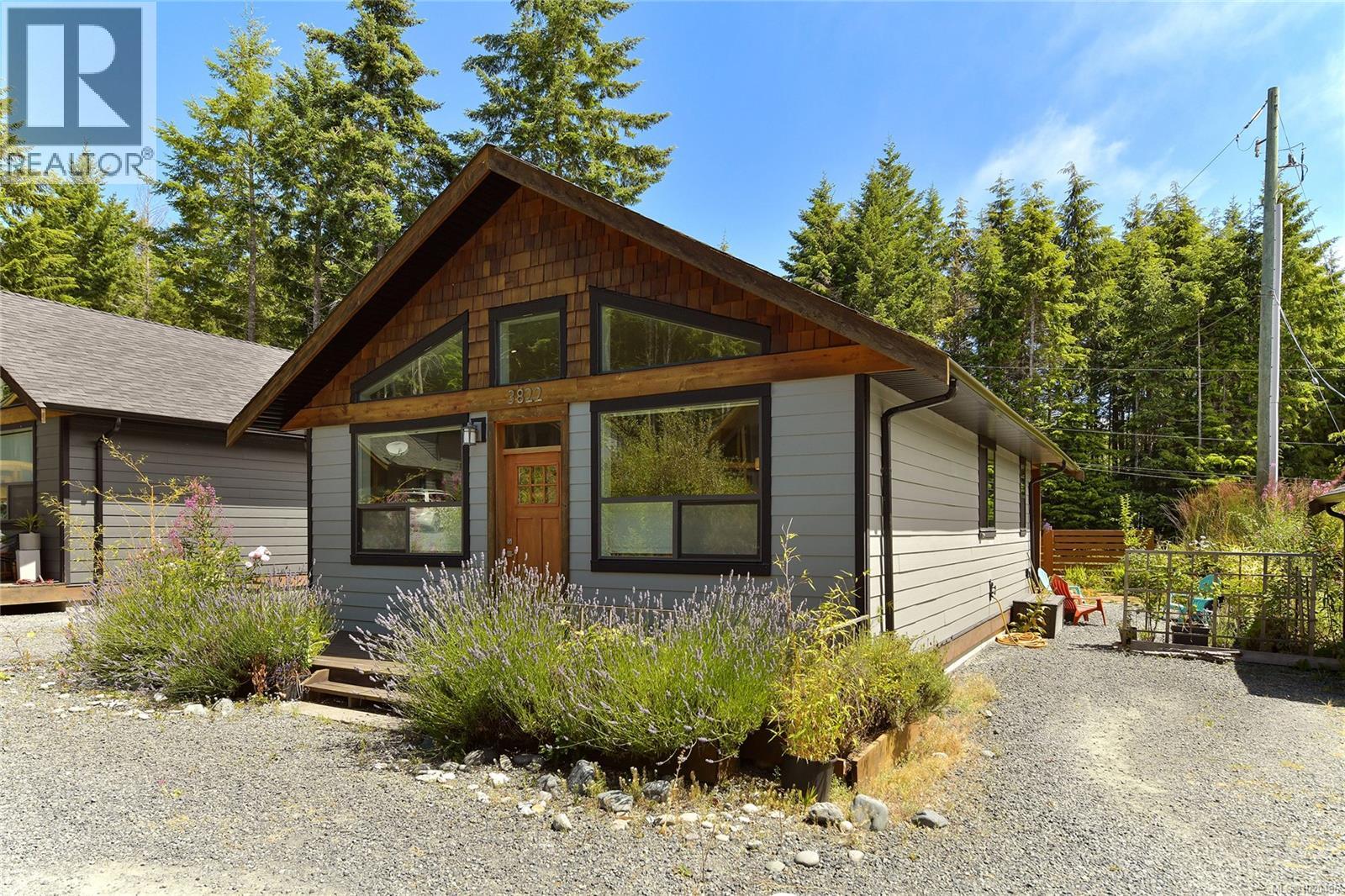  3822 TRAILHEAD Drive, Sooke