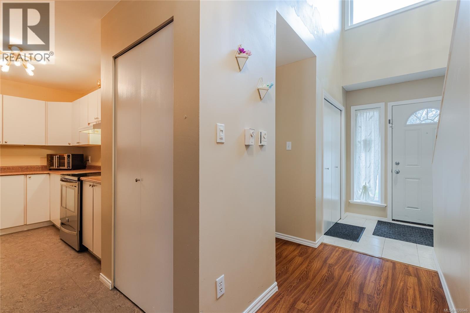 1664 Creekside Dr, Nanaimo