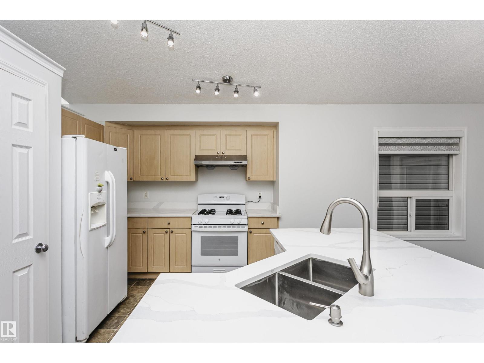 3248 21 ST NW, Edmonton