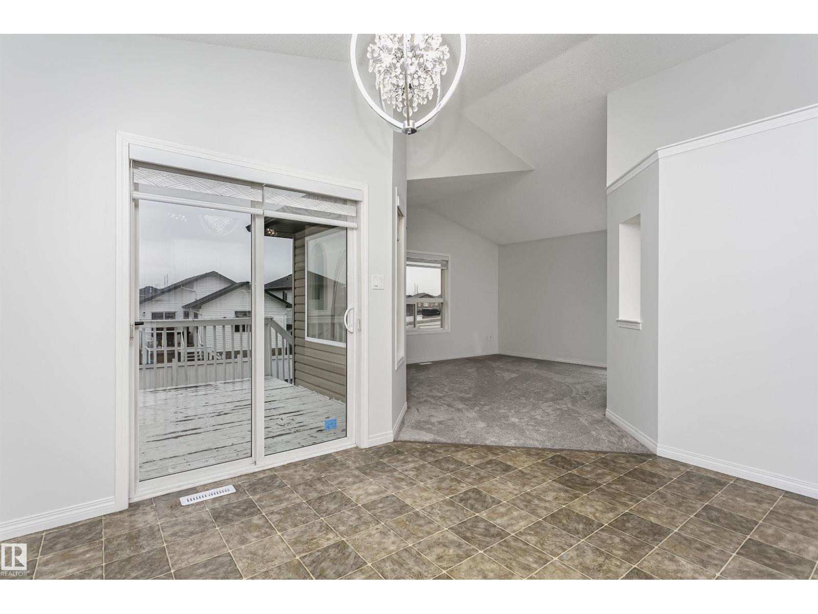 3248 21 ST NW, Edmonton