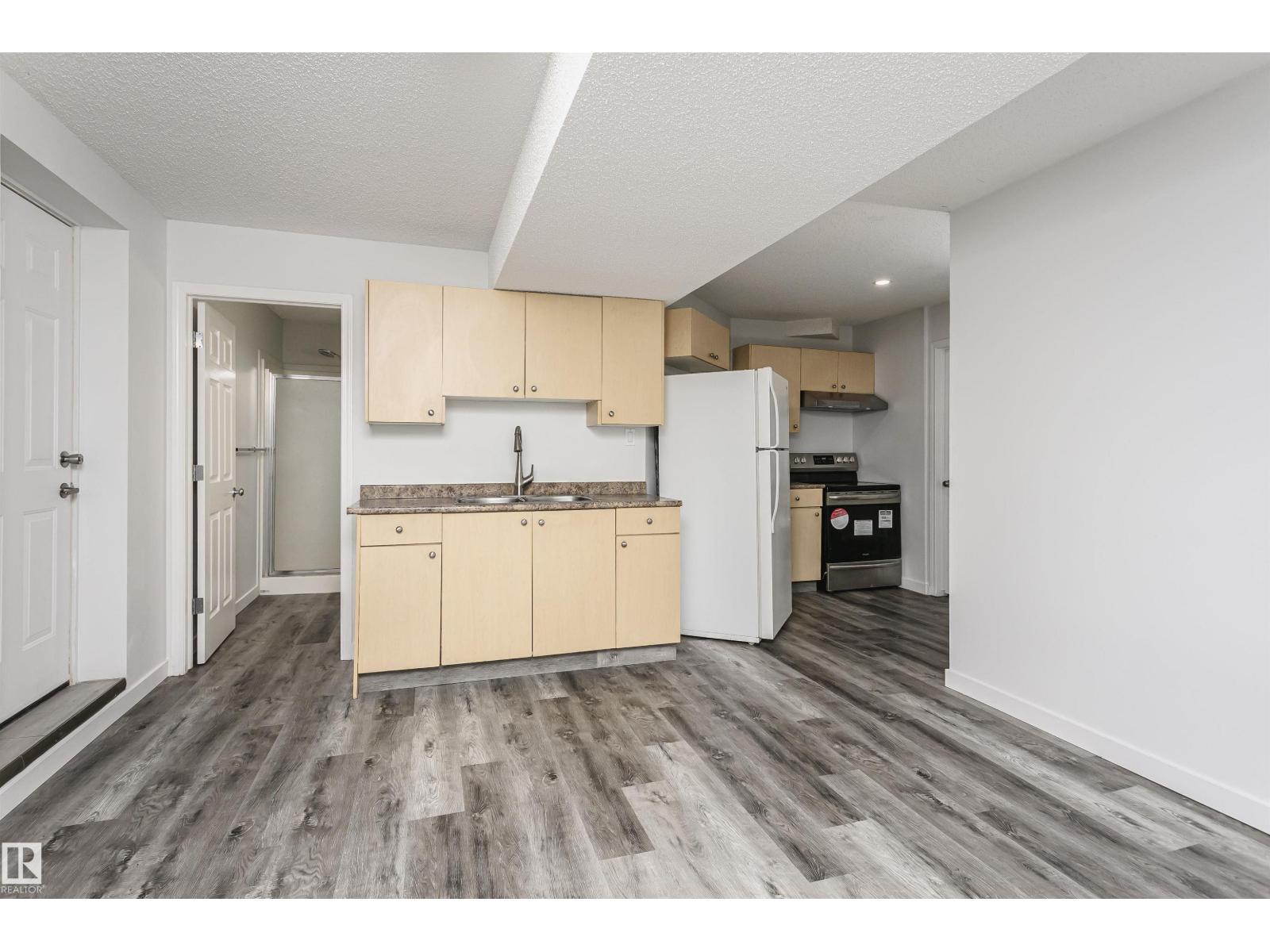 3248 21 ST NW, Edmonton