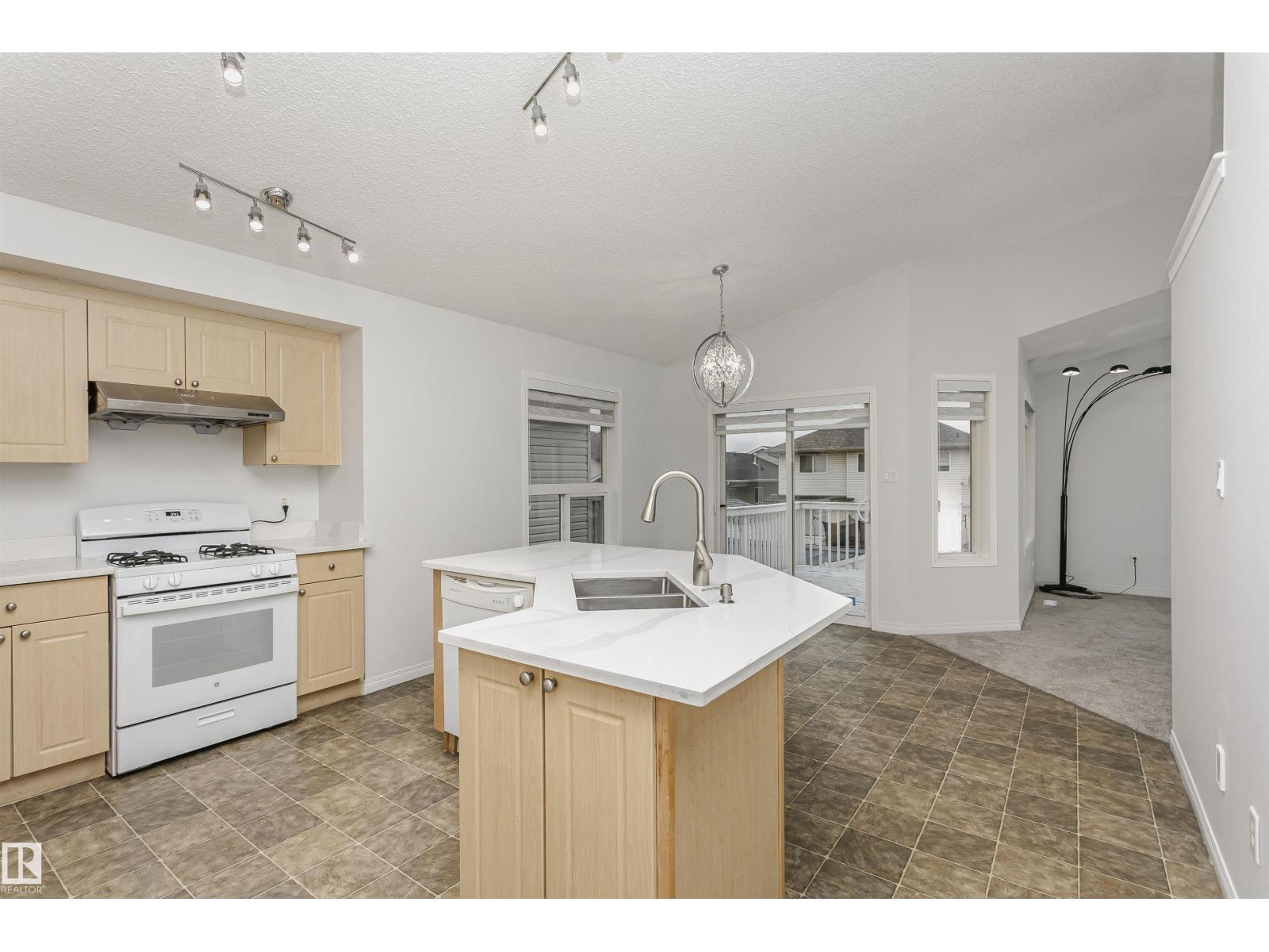 3248 21 ST NW, Edmonton