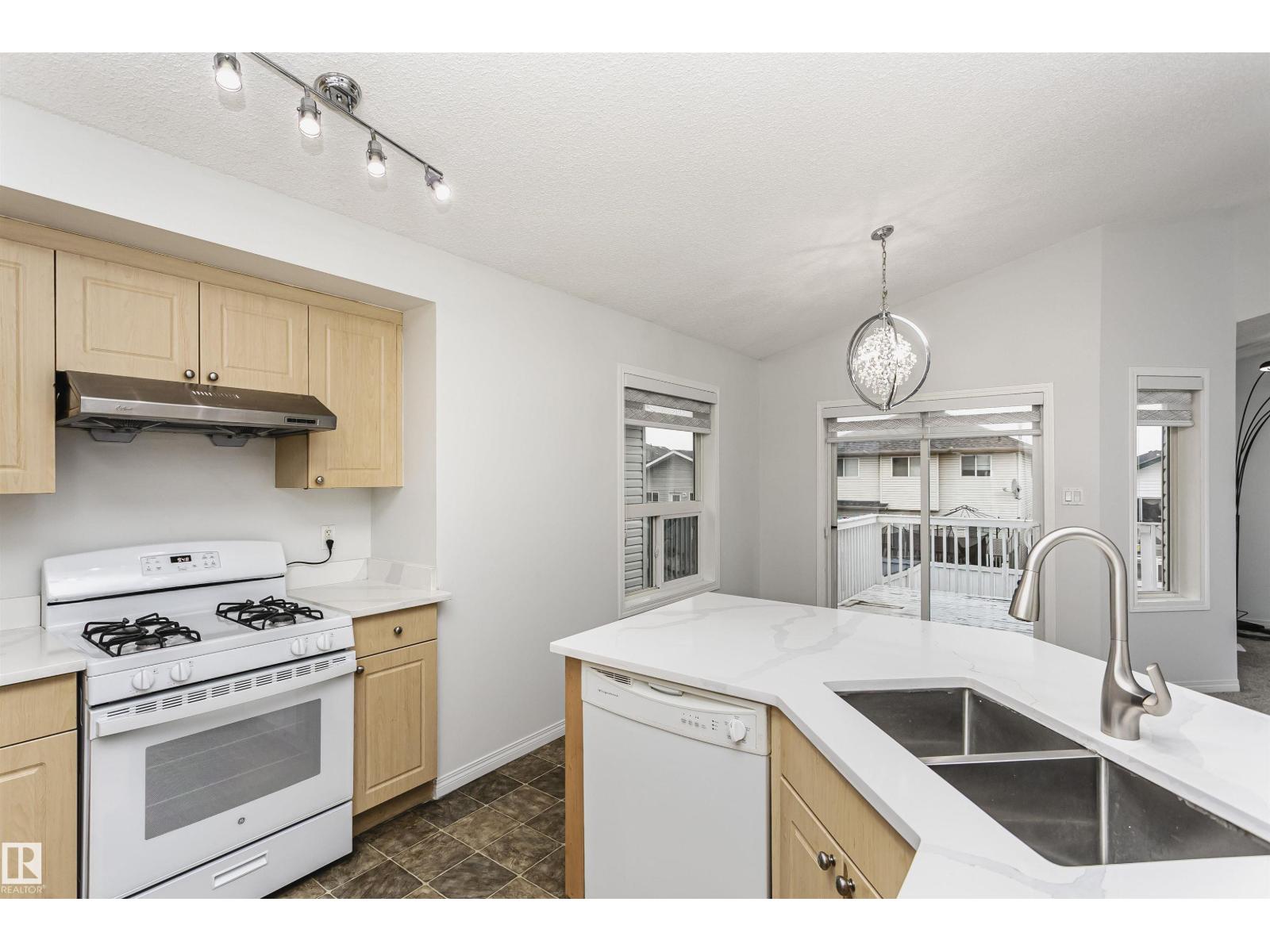 3248 21 ST NW, Edmonton