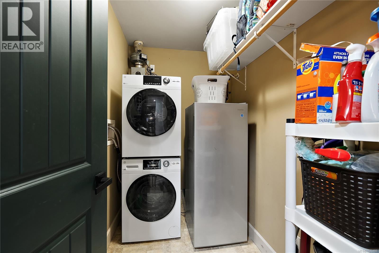 407 2881 Peatt Rd, Langford